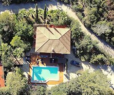 Okeanis Apartments & Suites Adults Only