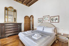Villa Schlosser Lake Front & Private Pool