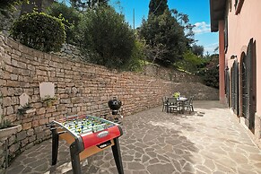 Villa Schlosser Lake Front & Private Pool