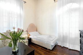 Villa Schlosser Lake Front & Private Pool