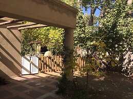 Dark Green House Chacras de Chacras de Coria