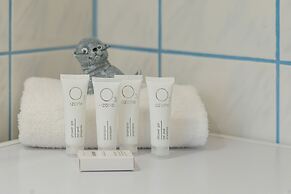 Beautiful House With Garden by Renters