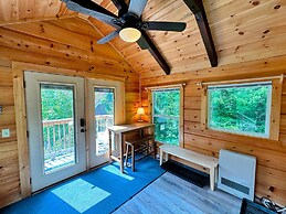 B11 NEW Awesome Tiny Home With A C Mountain Views Minutes to Skiing Hi