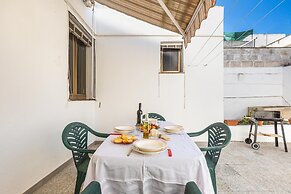 3836 Da Donatuccia by Barbarhouse