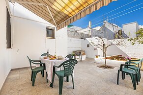 3836 Da Donatuccia by Barbarhouse