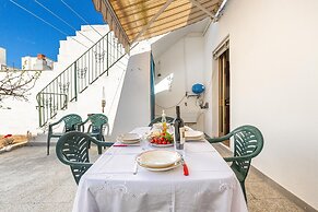 3836 Da Donatuccia by Barbarhouse