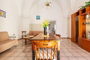 3836 Da Donatuccia by Barbarhouse