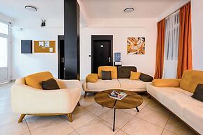 El Mar Hotel