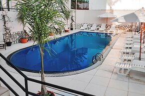 El Mar Hotel