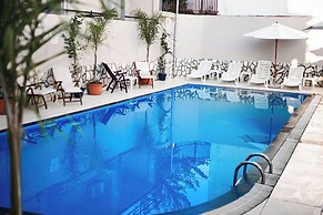 El Mar Hotel
