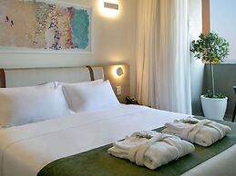 Mercure Larnaca Finikoudes Beach