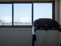 Mercure Larnaca Finikoudes Beach