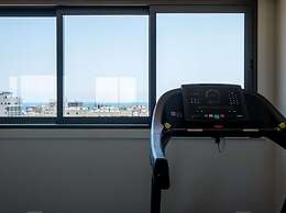Mercure Larnaca Finikoudes Beach