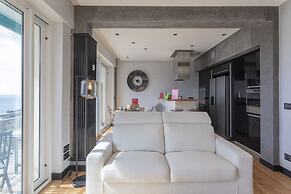 Stunning Seaview Apartment in Nervi by Wonderful Italy