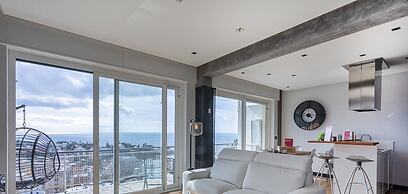 Stunning Seaview Apartment in Nervi by Wonderful Italy