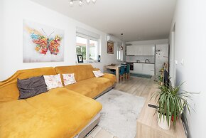 Modern Apartment Domina, With Balcony and Parking