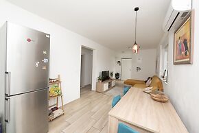 Modern Apartment Domina, With Balcony and Parking