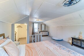 Peaceful Detroit Home w/ Yard: 10 Mi to Downtown!