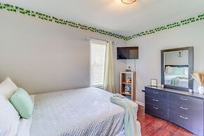Peaceful Detroit Home w/ Yard: 10 Mi to Downtown!