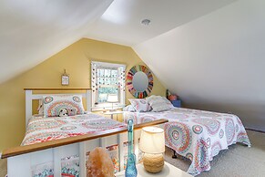 Dog-friendly Westover Cottage w/ River Access!