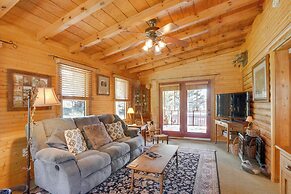 Peaceful Luray Cabin w/ Hot Tub, Deck & Fire Pit!