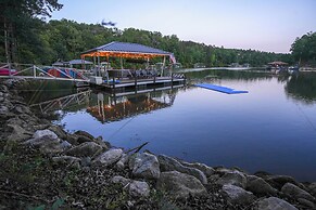 Lakefront Seneca Vacation Rental w/ Shared Dock!