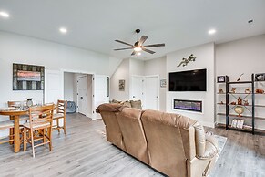 Lakefront Seneca Vacation Rental w/ Shared Dock!