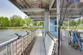 Dock Access: 'glowacki's Lodge' Lake Group Getaway