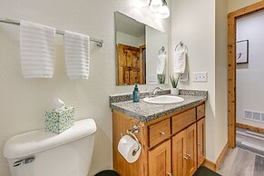 Castle Rock Lake Cabin: Water & Trail Access!