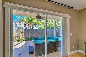 Beautifully Renovated 5 Bedroom with Guest House 5 Home by RedAwning