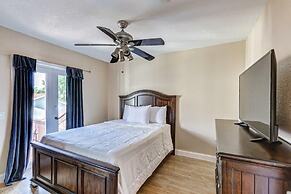 Beautifully Renovated 5 Bedroom with Guest House 5 Home by RedAwning