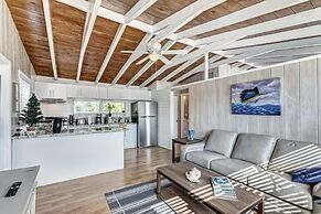 Beautifully Renovated 5 Bedroom with Guest House 5 Home by RedAwning