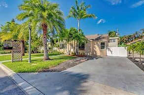 Beautifully Renovated 5 Bedroom with Guest House 5 Home by RedAwning