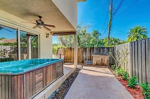 Beautifully Renovated 5 Bedroom with Guest House 5 Home by RedAwning