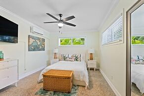 Beautifully Renovated 5 bedroom Vero Beach 5 Home by RedAwning