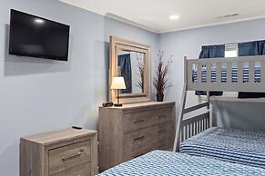 Thunder Island 133c 2 Bedroom Condo by RedAwning