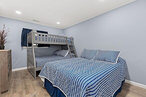 Thunder Island 133c 2 Bedroom Condo by RedAwning