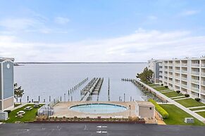 Thunder Island 133c 2 Bedroom Condo by RedAwning