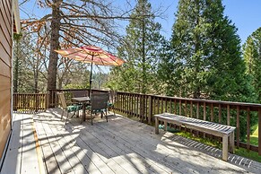 Kathy's Korner - Pet Friendy With Large Deck! 3 Bedroom Home