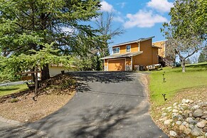 Kathy's Korner - Pet Friendy With Large Deck! 3 Bedroom Home