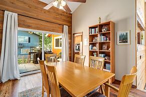 Kathy's Korner - Pet Friendy With Large Deck! 3 Bedroom Home