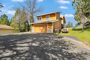 Kathy's Korner - Pet Friendy With Large Deck! 3 Bedroom Home