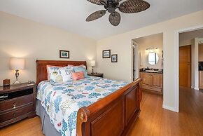 Kihei Akahi C202 2 Bedroom Condo by RedAwning