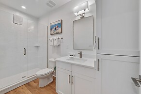 Beautiful 4 Bed, 4 Bath Home, Next to Pool & Beach