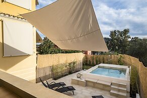 Villa Nina with Private Plunge Pool by Konnect, 5 km to Corfu Town