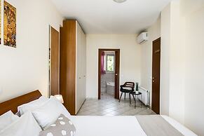 Villa Nina with Private Plunge Pool by Konnect, 5 km to Corfu Town