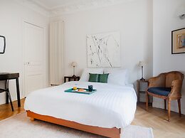 Paris Eugène Design Residence