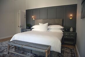 The Grand Hotel Robertson