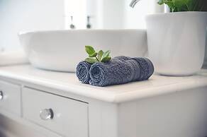 The Grand Hotel Robertson