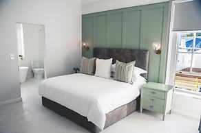 The Grand Hotel Robertson